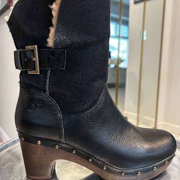 UGG ankle boots. - Picture 5 of 7